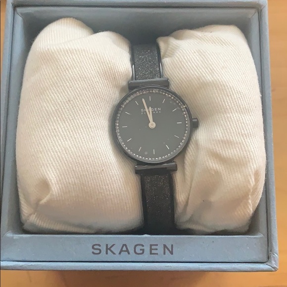 SKAGEN ANNELIE Black Glitz Mesh Bangle Watch - Picture 1 of 4